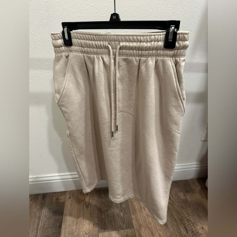 H&M Sweatshirt Skirt